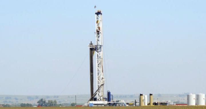 Fracking no Brasil: vale a pena? Fracking no Brasil: vale a pena?