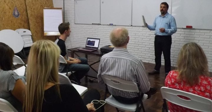 Reunião com representantes da Repas discute os perigos do fracking e participação no movimento global ‘Liberte-se’ Reunião com representantes da Repas discute os perigos do fracking e participação no movimento global ‘Liberte-se’