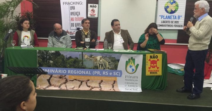FRACKING é uma ameaça para todos seres vivos FRACKING é uma ameaça para todos seres vivos