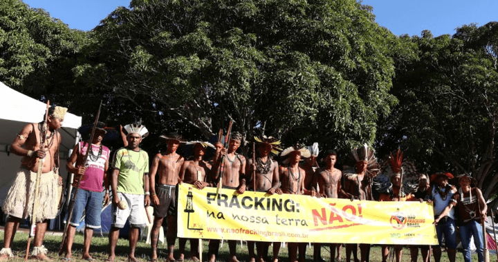 Povos indígenas reunidos em Brasília debatem impactos do FRACKING Povos indígenas reunidos em Brasília debatem impactos do FRACKING