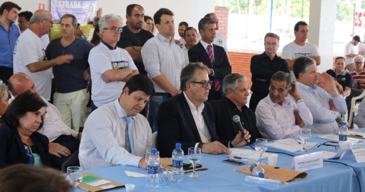 Nova estrada em Pontal pode ser o início da destruição do litoral Paranaense Nova estrada em Pontal pode ser o início da destruição do litoral Paranaense