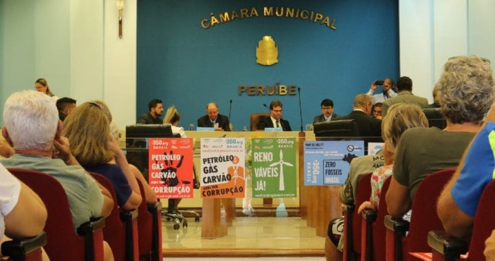 Moradores de Peruíbe permanecem unidos em defesa do meio ambiente Moradores de Peruíbe permanecem unidos em defesa do meio ambiente