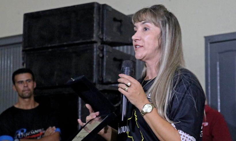 “Santa Catarina sem xisto é uma conquista”, afirma Valquíria Schwarz “Santa Catarina sem xisto é uma conquista”, afirma Valquíria Schwarz