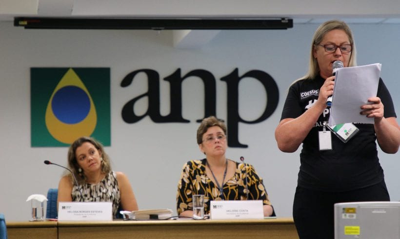 Mesmo ciente dos altos riscos ambientais, ANP insiste em leilões fósseis Mesmo ciente dos altos riscos ambientais, ANP insiste em leilões fósseis